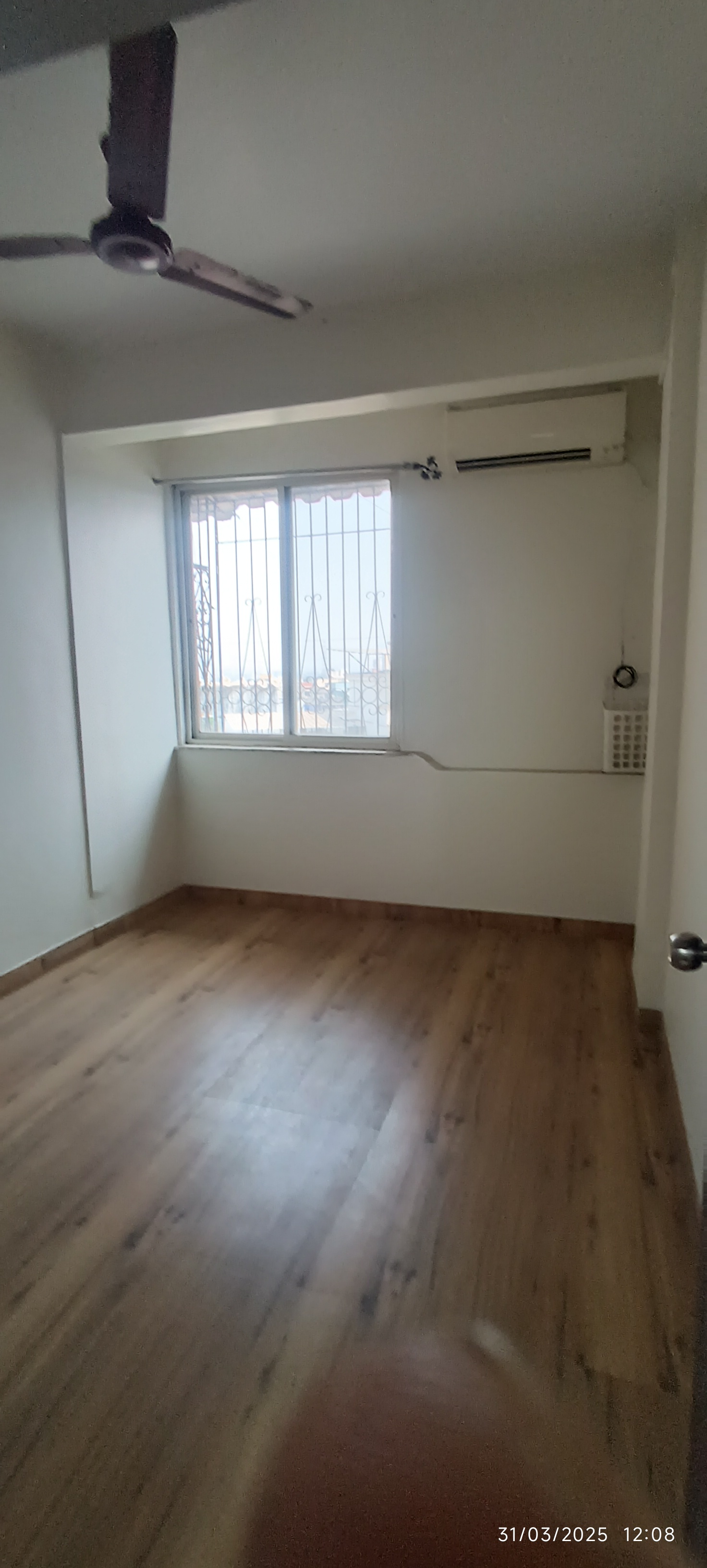 1.5 BHK + Pooja Room,Study Room,Extra Room Apartment For Sale in Himgiri Apartment 