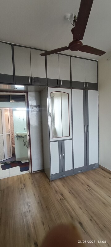 Room in 1.5 BHK Apartment at Nerul Sector 20 – for Sale