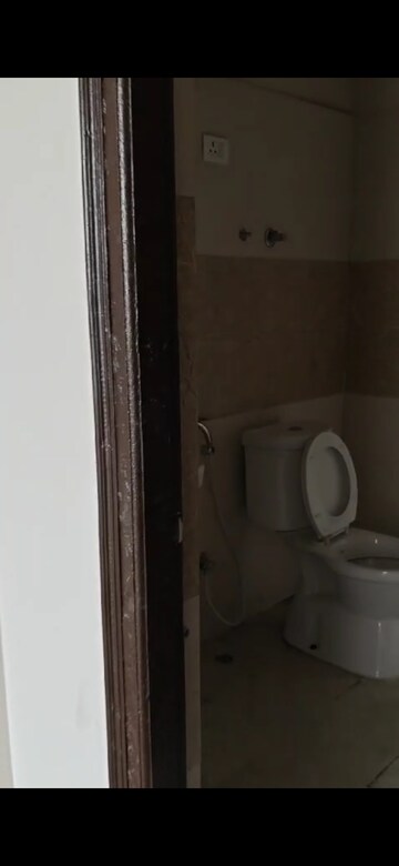 Bathroom in 2.5 BHK Apartment at Amrapali Golf Homes, Sector 4, Greater Noida – for Rent