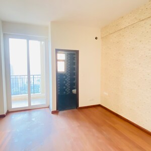 Room in 3 BHK Apartment at Ambika Florence Park, Mullanpur – for Sale