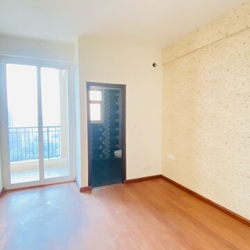 Room in 3 BHK Apartment at Ambika Florence Park, Mullanpur – for Sale