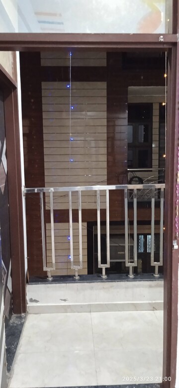 2 BHK Builder Floor – Exterior View View at Dwarka Mor - for Rent