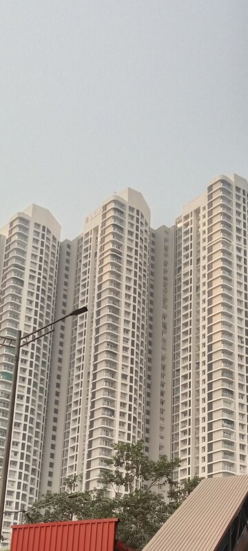 2 BHK Apartment For Rent in Lodha Fiorenza, Goregaon East