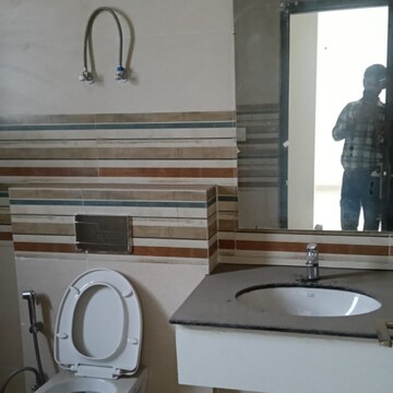 Bathroom in 4 BHK Apartment at Ambika Florence Park, Mullanpur – for Sale