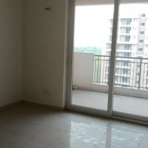 Room in 4 BHK Apartment at Ambika Florence Park, Mullanpur – for Sale