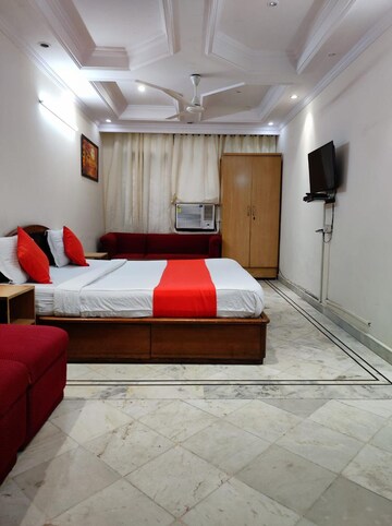 Bedroom in 3 BHK Builder Floor at Greater Kailash I – for Rent