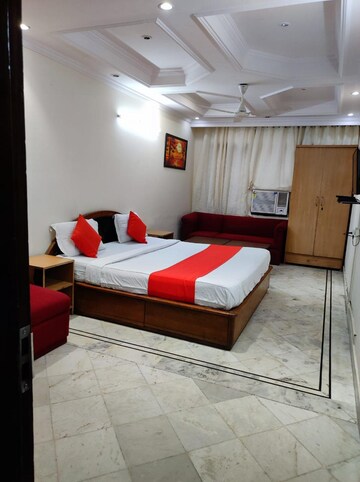 Bedroom in 3 BHK Builder Floor at Greater Kailash I – for Rent