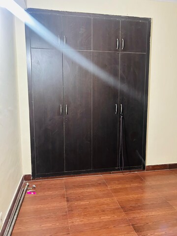 Room in 2 BHK Apartment at Aims Golf City, Sector 75 – for Rent