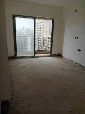 Room in 5 BHK Penthouse at Mirchandani Triton, Santacruz West – for Sale