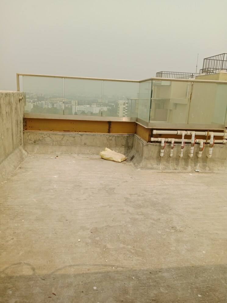 Terrace, mirchandani-triton 5 Bedroom 5500 Sq.Ft. Penthouse In Santacruz West Mumbai 8429820