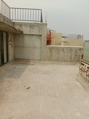 Terrace in 5 BHK Penthouse at Mirchandani Triton, Santacruz West – for Sale