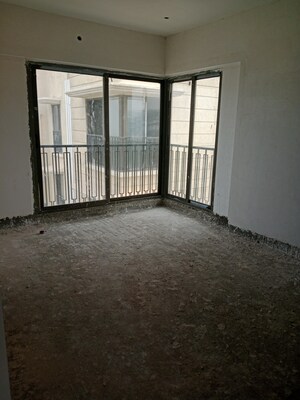 Room in 5 BHK Penthouse at Mirchandani Triton, Santacruz West – for Sale