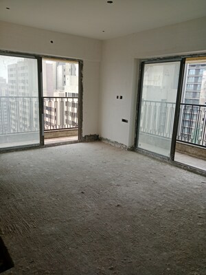 Room in 5 BHK Penthouse at Mirchandani Triton, Santacruz West – for Sale