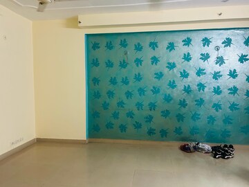 Room in 3 BHK Apartment at Gardenia Gateway, Sector 75 – for Rent