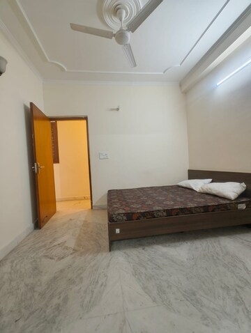 Bedroom in 2 BHK Builder Floor at Saket – for Rent