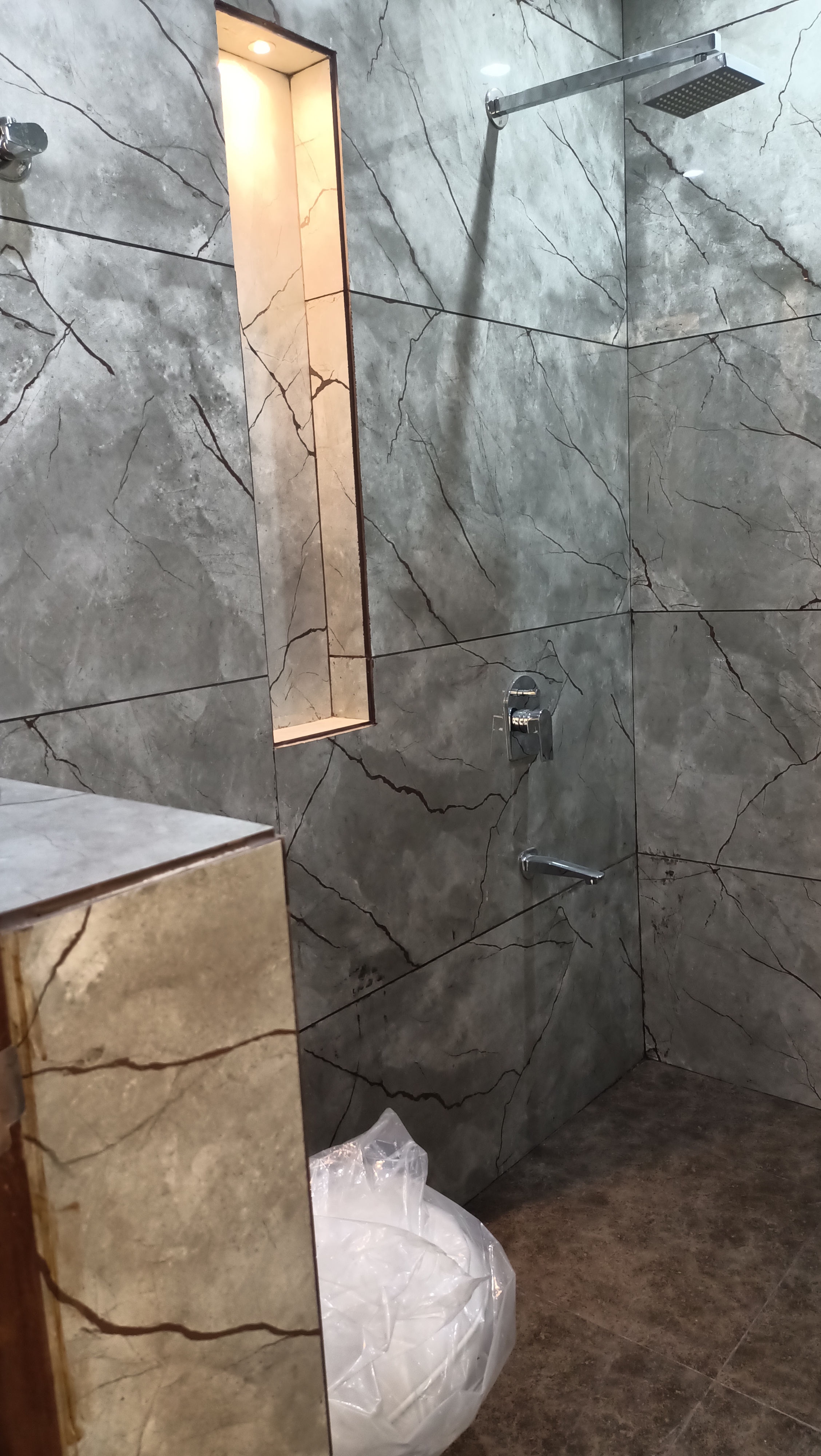 2 BHK Builder Floor For Sale in RPS Palm Drive