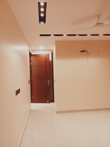 Room in 3 BHK Builder Floor at Kohli One Malibu Town, Sector 47 – for Rent