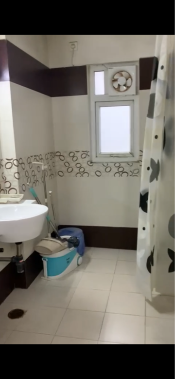 Bathroom in 4 BHK Apartment at Sunshine Helios, Sector 78 – for Rent