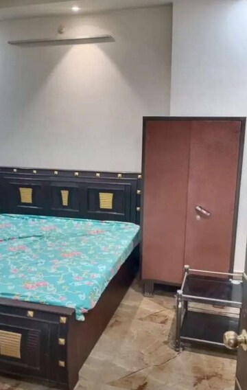 Furnished Amenities in 1 BHK Apartment at Aliganj – for Rent