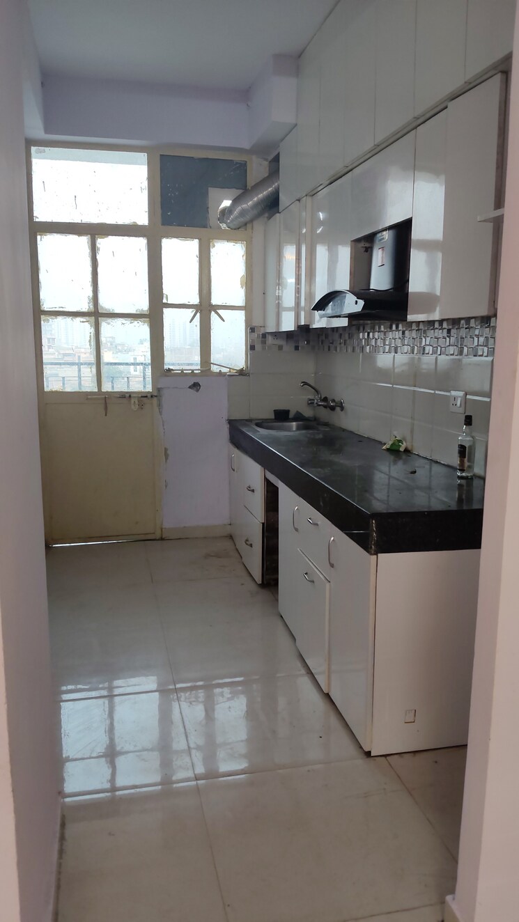 Kitchen, signature-global-solera-2 2 Bedroom 577 Sq.Ft. Apartment In Sector 107 Gurgaon 8430054