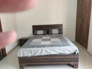 Bedroom in 3 BHK Builder Floor at RPS Palm Drive, Sector 88 – for Sale