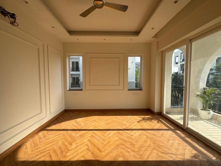 Bedroom, unitech-greenwood-city-apartment 5 Bedroom 4500 Sq.Ft. Builder Floor In Sector 45 Gurgaon 8430072