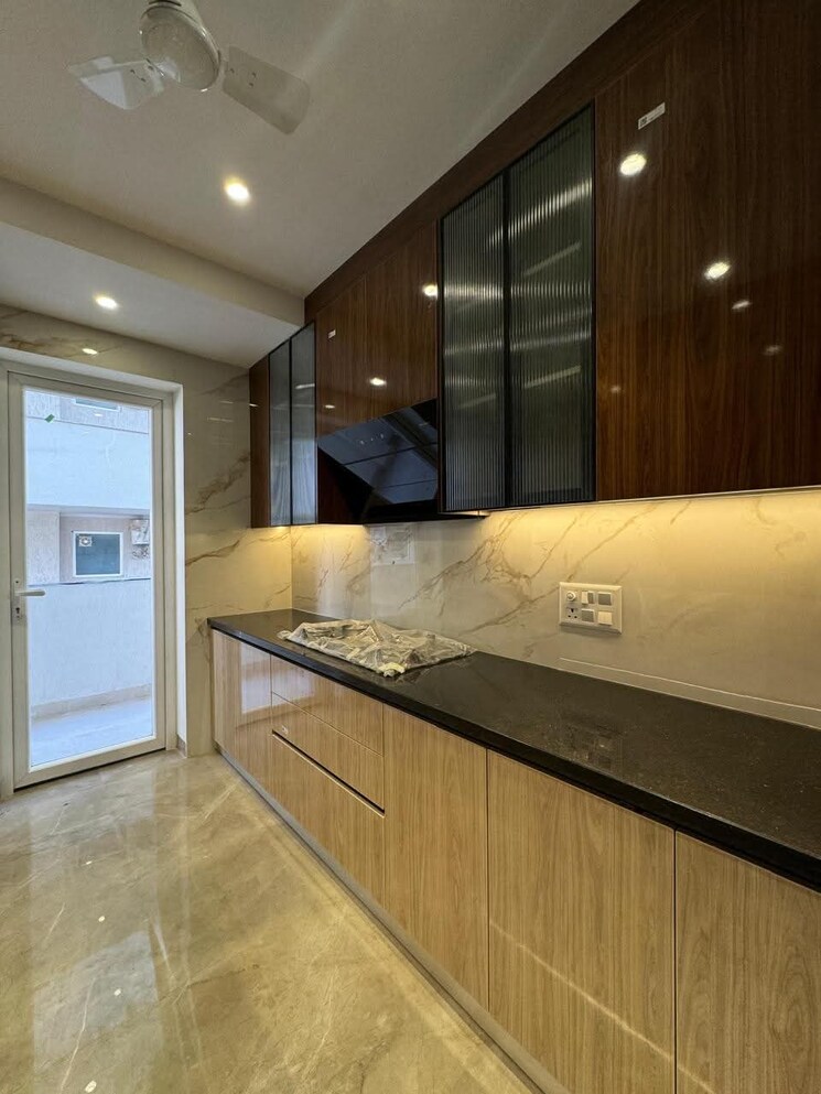 Kitchen, unitech-greenwood-city-apartment 5 Bedroom 4500 Sq.Ft. Builder Floor In Sector 45 Gurgaon 8430072