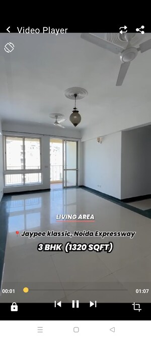 Room in 3 BHK Apartment at Jaypee Klassic Arcade, Sector 134 – for Sale