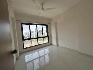 Room in 2 BHK Apartment at Kohinoor Sapphire, Tathawade – for Rent