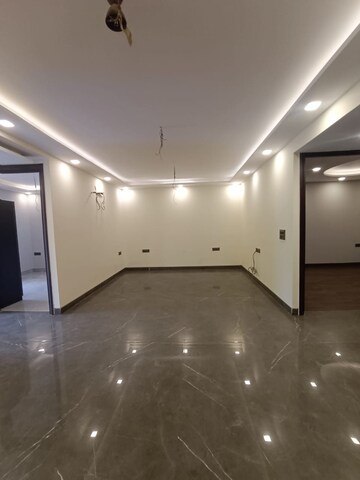 Room in 4 BHK Builder Floor at Sector 19, Dwarka – for Rent