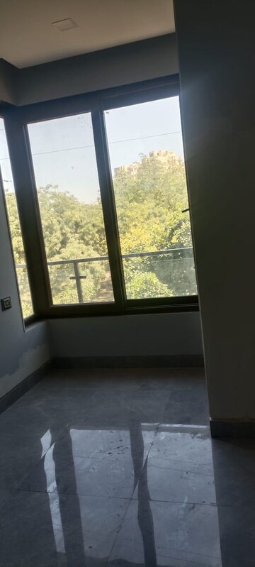 Bedroom in 4 BHK Builder Floor at Sector 19, Dwarka – for Rent