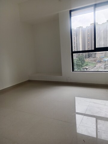 Room in 1.5 BHK Apartment at Wadhwa Wise City, Old Panvel – for Rent
