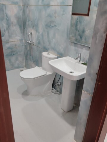 Bathroom in 4 BHK Villa at Ansal Sushant Golf city, Sushant Golf City – for Rent
