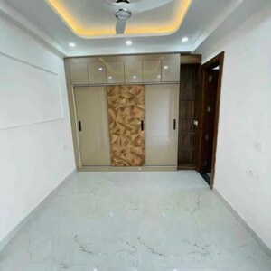 Room in 3 BHK Builder Floor at Ansal API Versalia, Sector 67a – for Sale