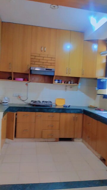 Kitchen in 3 BHK Apartment at Omaxe Heights, Sector 86 – for Rent
