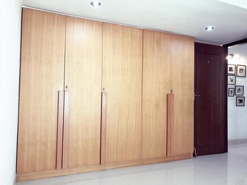 Room in 4 BHK Independent House at Indiranagar – for Sale