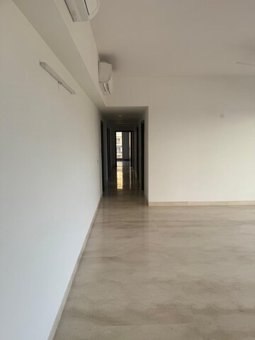 Room in 3 BHK Apartment at Puri Anand Villas Phase II, Sector 81 – for Rent
