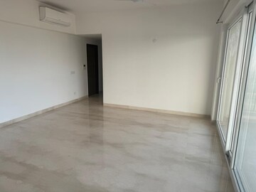 Room in 3 BHK Apartment at Puri Anand Villas Phase II, Sector 81 – for Rent