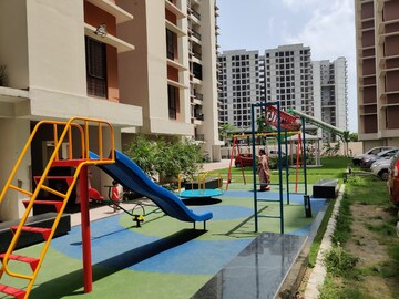 Swimming Pool in 2 BHK Apartment at DTC Southern Heights, Joka – for Rent