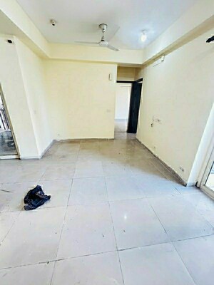 2 BHK Apartment For Sale in Gaurs Cascades, Raj Nagar Extension