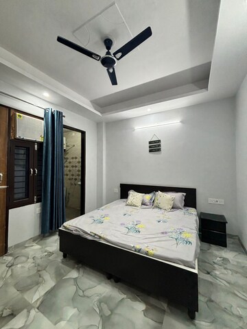 Bedroom in 2 BHK Builder Floor at Ardee City, Sector 52 – for Rent