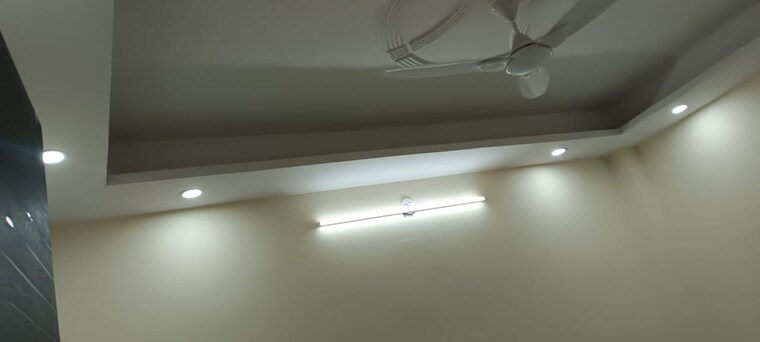 Other, krishna nagar 2 Bedroom 450 Sq.Ft. Builder Floor In Krishna Nagar Delhi 8430330