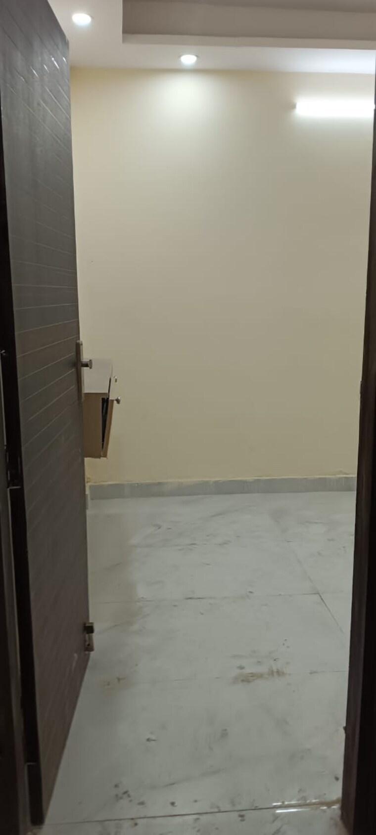 Room, krishna nagar 2 Bedroom 450 Sq.Ft. Builder Floor In Krishna Nagar Delhi 8430330