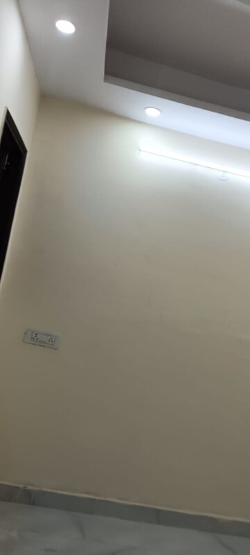  2 BHK Builder Floor at Krishna Nagar – for Sale