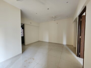 Room in 2.5 BHK Apartment at Chembur – for Rent