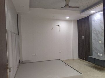 Room in 4 BHK Builder Floor at Rajouri Garden – for Sale
