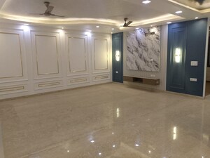 Room in 4 BHK Builder Floor at Rajouri Garden – for Sale