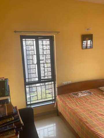 Room in 3 BHK Apartment at Ruchi Active Acres, Tangra – for Sale