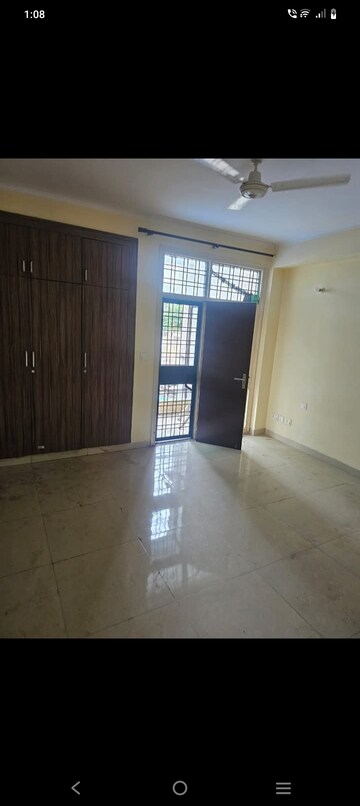 Room in 2 BHK Builder Floor at Saket – for Rent