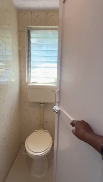 Attached Bathroom in 1 BHK Apartment at Vile Parle East – for Rent